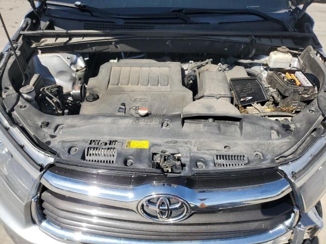 5TDJKRFHXGS278458 - 2016 TOYOTA HIGHLANDER XLE SILVER photo 12