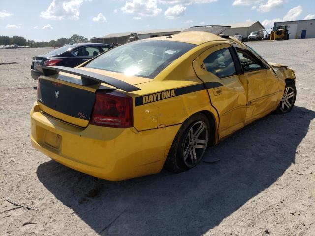 2B3KA53HX6H378711 - 2006 DODGE CHARGER R/T YELLOW photo 4