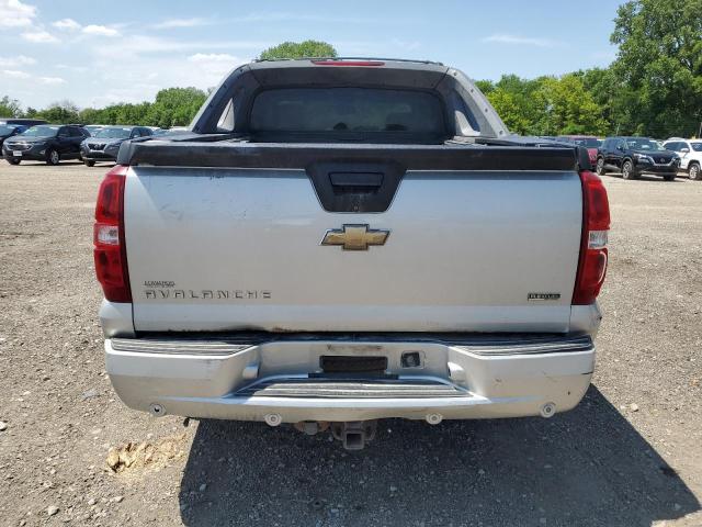 3GNTKGE32BG144450 - 2011 CHEVROLET AVALANCHE LTZ SILVER photo 6