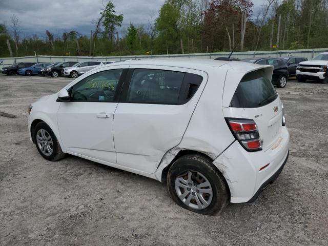1G1JG6SH0J4131387 - 2018 CHEVROLET SONIC WHITE photo 2