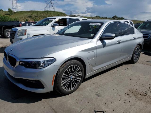 WBAJB1C52JB085423 - 2018 BMW 530XE GRAY photo 1