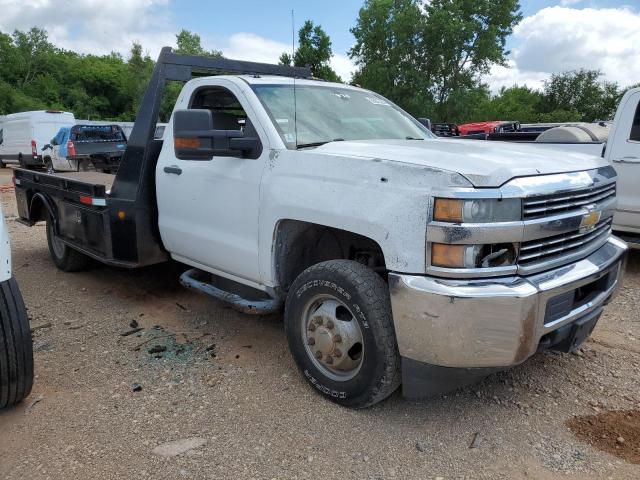 1GB3KYE87FF522395 - 2015 CHEVROLET SILVERADO K3500 WHITE photo 4