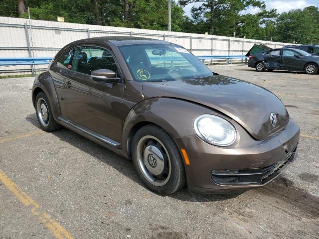 3VWJP7AT2CM628805 - 2012 VOLKSWAGEN BEETLE BROWN photo 4