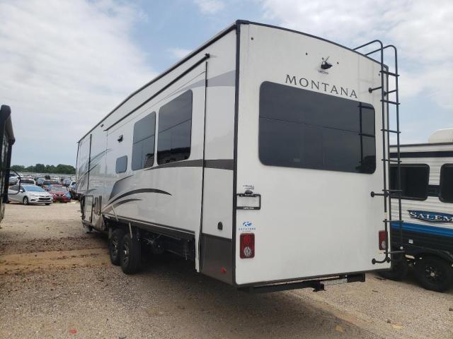 4YDFM0S20R4700696 - 2024 KEYSTONE MONTANA TWO TONE photo 3