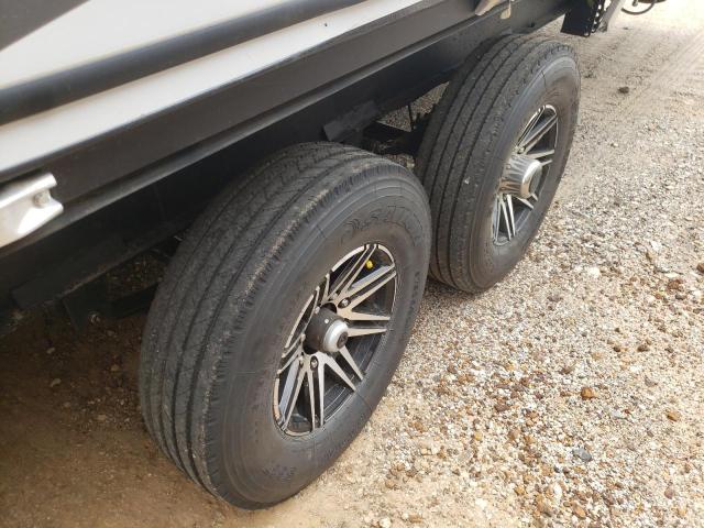 4YDFM0S20R4700696 - 2024 KEYSTONE MONTANA TWO TONE photo 5