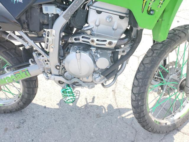 ML5LXBD16NDA11301 - 2022 KAWASAKI KLX300 D GREEN photo 7