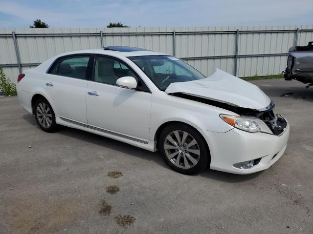 4T1BK3DB7BU437971 - 2011 TOYOTA AVALON BASE WHITE photo 4