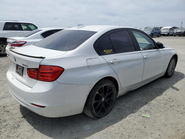 WBA3B1C53FK137271 - 2015 BMW 320 I WHITE photo 3