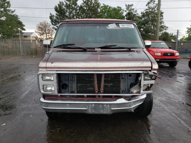 1GBEG25K9J7106242 - 1988 CHEVROLET G20 MAROON photo 5