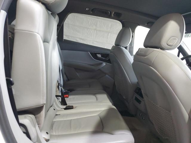 WA1LAAF72KD010426 - 2019 AUDI Q7 PREMIUM PLUS თეთრი ფოტო 11