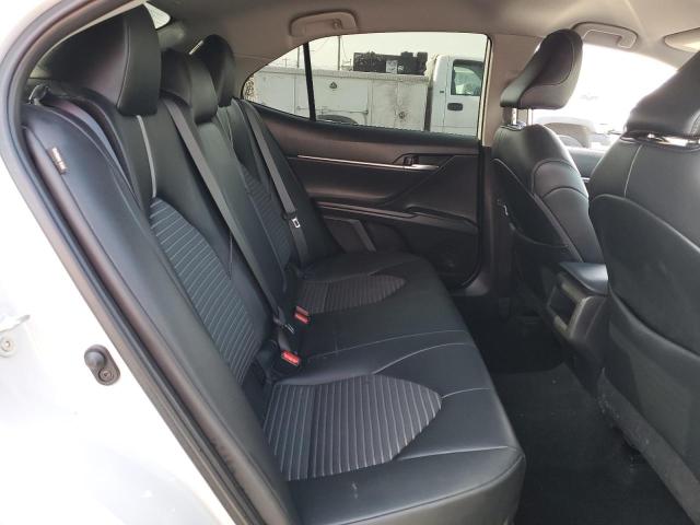 4T1G11AK7RU214681 - 2024 TOYOTA CAMRY SE NIGHT SHADE WHITE photo 10