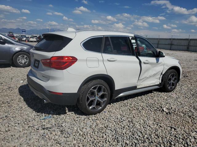 WBXHT3C55K5N04135 - 2019 BMW X1 XDRIVE28I WHITE photo 3