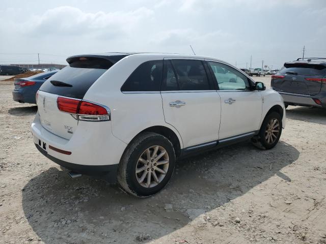 2LMDJ8JK5DBL29164 - 2013 LINCOLN MKX WHITE photo 3