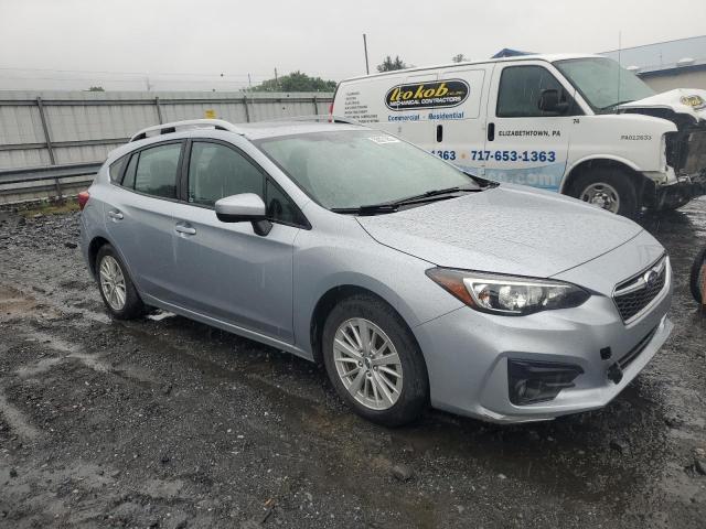 4S3GTAD62J3720183 - 2018 SUBARU IMPREZA PREMIUM PLUS SILVER photo 4