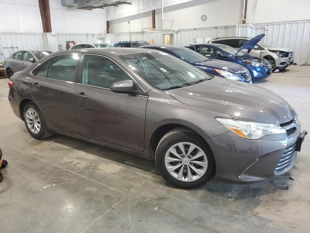 4T4BF1FK9FR452148 - 2015 TOYOTA CAMRY LE GRAY photo 4
