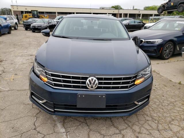 1VWLA7A38KC001102 - 2019 VOLKSWAGEN PASSAT WOLFSBURG BLUE photo 5