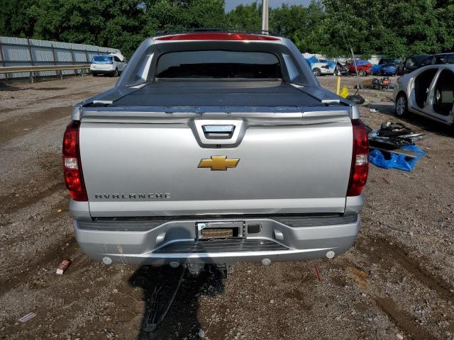 3GNMCEE09DG161471 - 2013 CHEVROLET AVALANCHE LS SILVER photo 6