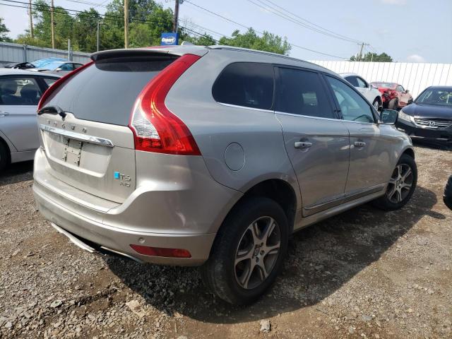 YV4902RD3F2595977 - 2015 VOLVO XC60 T6 PLATINUM SILVER photo 3