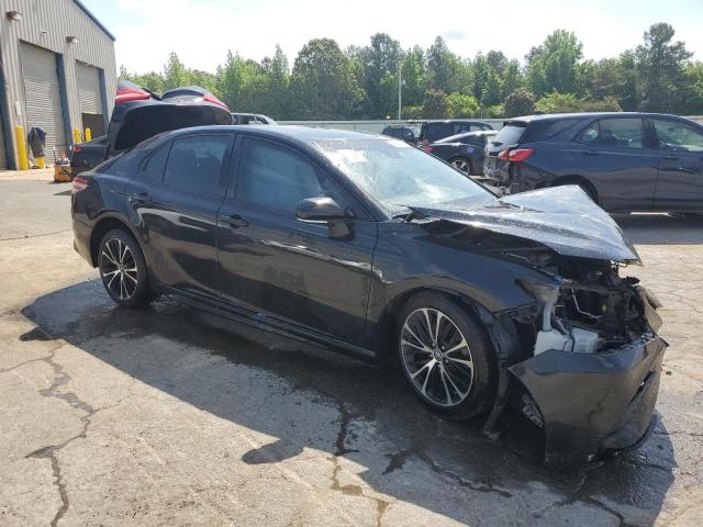 4T1M11AK0LU875351 - 2020 TOYOTA CAMRY SE BLACK photo 4
