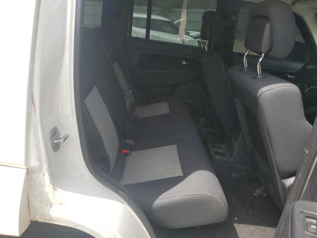 1J4PN2GK4AW101943 - 2010 JEEP LIBERTY SPORT WHITE photo 10