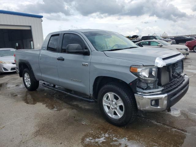 5TFRY5F13LX266072 - 2020 TOYOTA TUNDRA DOUBLE CAB SR/SR5 SILVER photo 4