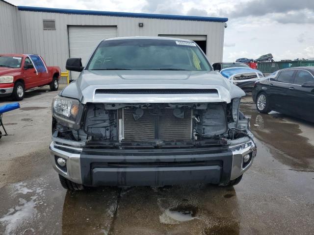 5TFRY5F13LX266072 - 2020 TOYOTA TUNDRA DOUBLE CAB SR/SR5 SILVER photo 5
