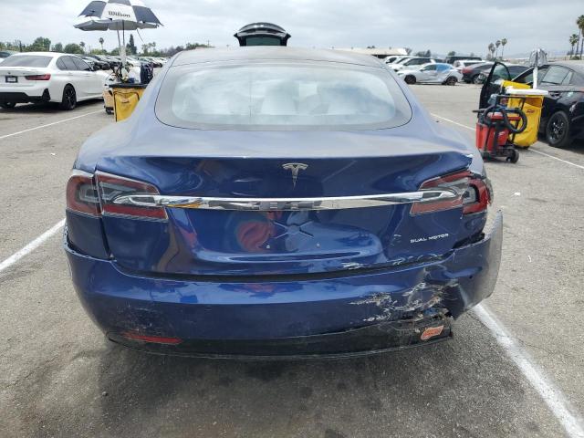 5YJSA1E21LF392093 - 2020 TESLA MODEL S BLUE photo 6