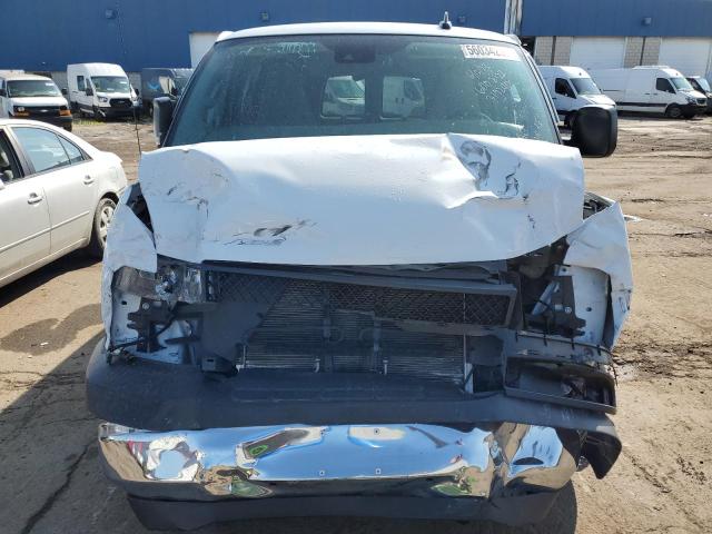 1GAZGPFG5K1319240 - 2019 CHEVROLET EXPRESS G3 LT WHITE photo 5