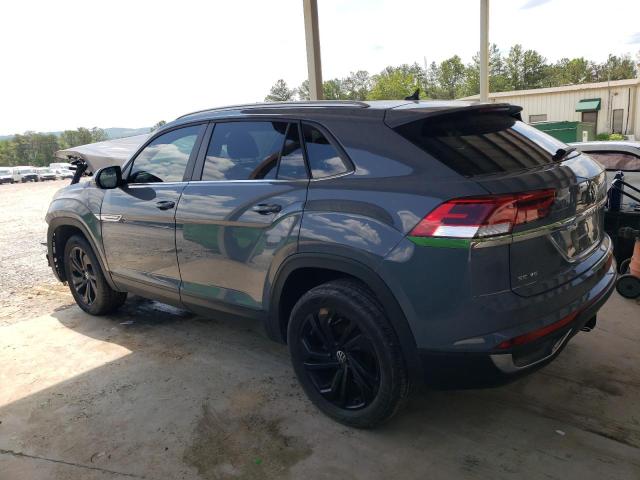 1V2JE2CAXNC223186 - 2022 VOLKSWAGEN ATLAS CROS SE Серый фото 2