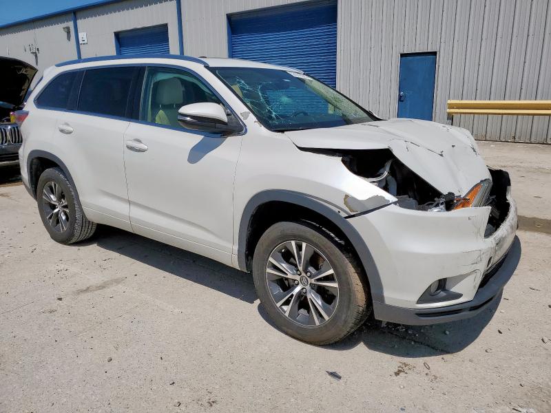 5TDKKRFH2GS135976 - 2016 TOYOTA HIGHLANDER XLE WHITE photo 4