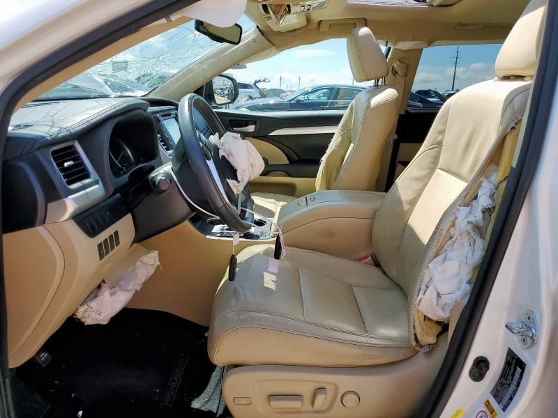 5TDKKRFH2GS135976 - 2016 TOYOTA HIGHLANDER XLE WHITE photo 7