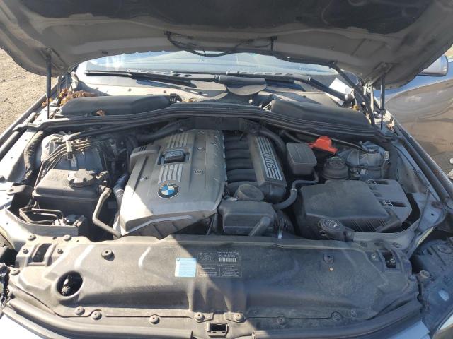 WBANN73556CN00599 - 2006 BMW 530 XIT SILVER photo 11