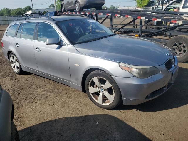 WBANN73556CN00599 - 2006 BMW 530 XIT SILVER photo 4