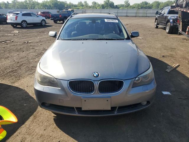 WBANN73556CN00599 - 2006 BMW 530 XIT SILVER photo 5