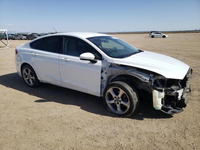 3FA6P0G72GR194703 - 2016 FORD FUSION S WHITE photo 4