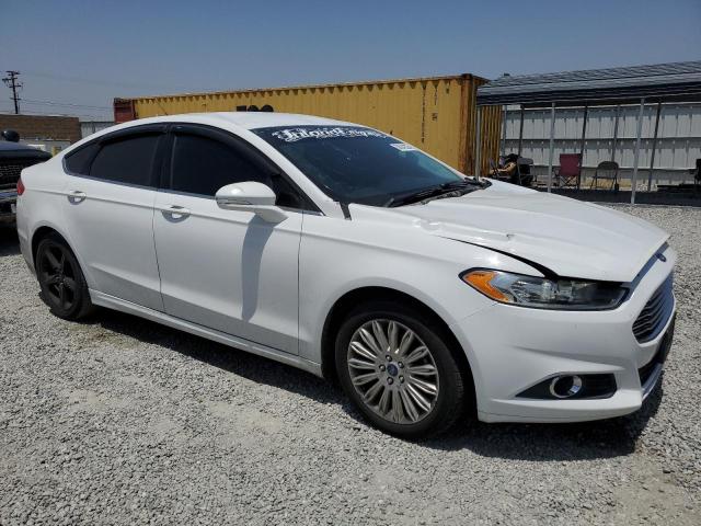 3FA6P0H94DR371327 - 2013 FORD FUSION SE WHITE photo 4