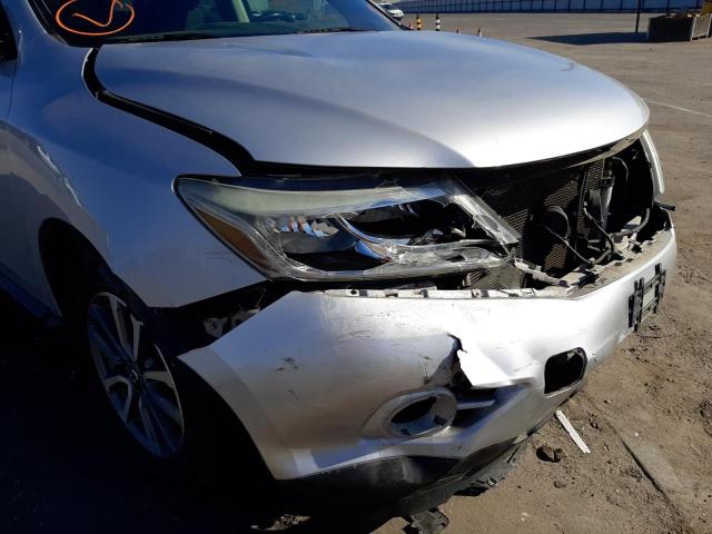 5N1AR2MN1FC629037 - 2015 NISSAN PATHFINDER S SILVER photo 9
