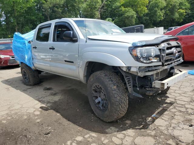 3TMJU62N79M076121 - 2009 TOYOTA TACOMA DOUBLE CAB PRERUNNER SILVER photo 4