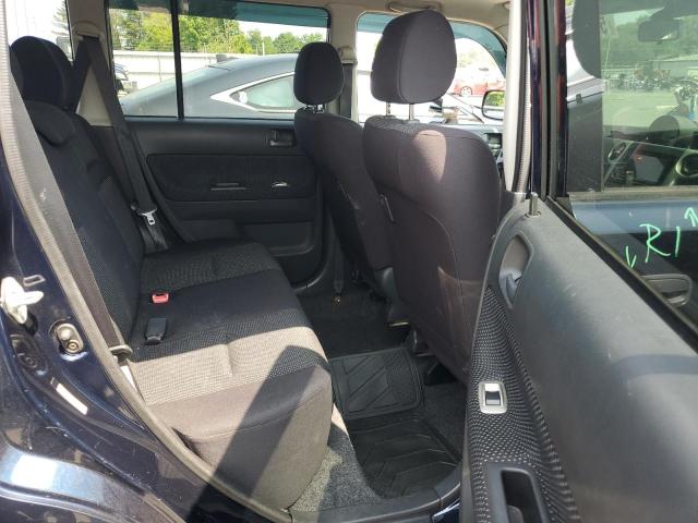 JTLKT334840149380 - 2004 TOYOTA SCION XB BLUE photo 11