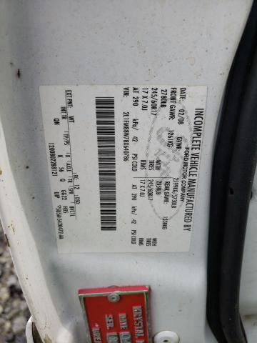 2L1FM88W78X640786 - 2008 LINCOLN TOWN CAR EXECUTIVE WHITE photo 13