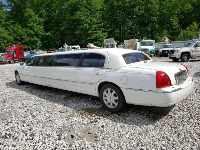 2L1FM88W78X640786 - 2008 LINCOLN TOWN CAR EXECUTIVE WHITE photo 2