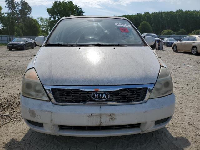 KNDMG4C72B6372985 - 2011 KIA SEDONA LX WHITE photo 5