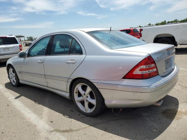 WDBRF64J15F606762 - 2005 MERCEDES-BENZ C 320 SILVER photo 2