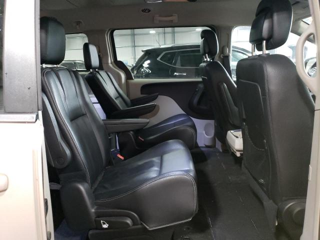 2C4RC1BG9GR281648 - 2016 CHRYSLER TOWN & COU TOURING GOLD photo 11