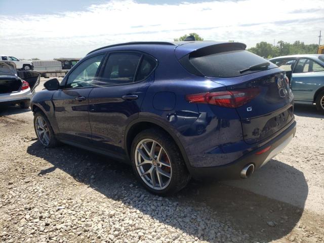 ZASFAKNN4J7C00239 - 2018 ALFA ROMEO STELVIO TI SPORT BLUE photo 2