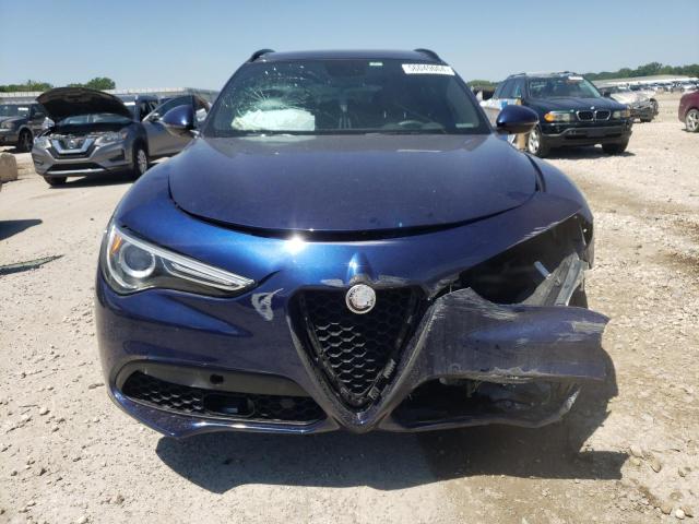 ZASFAKNN4J7C00239 - 2018 ALFA ROMEO STELVIO TI SPORT BLUE photo 5