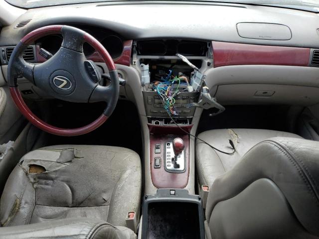 JTHBF30G720060851 - 2002 LEXUS ES 300 SILVER photo 8