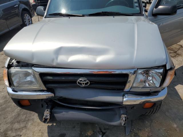 4TASN92N5YZ645933 - 2000 TOYOTA TACOMA XTRACAB PRERUNNER ვერცხლისფერი ფოტო 11