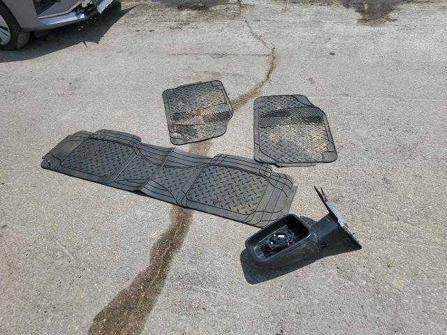 3C6UR5DLXJG322884 - 2018 RAM 2500 SLT WHITE photo 12