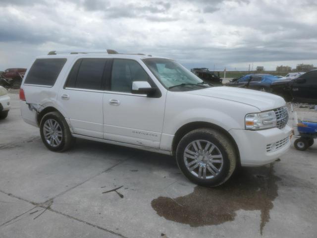 5LMJJ2H55AEJ04591 - 2010 LINCOLN NAVIGATOR WHITE photo 4